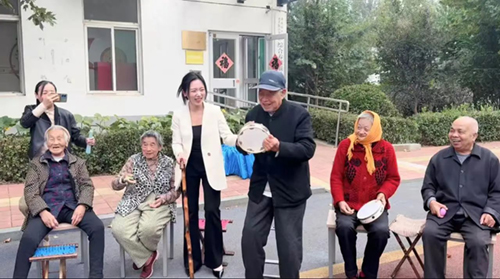情暖伊德康 爱在重阳节